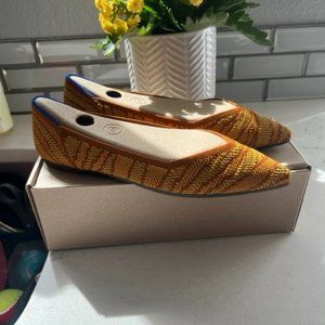NWT Rothy’s Pointed Toe Flat 7
